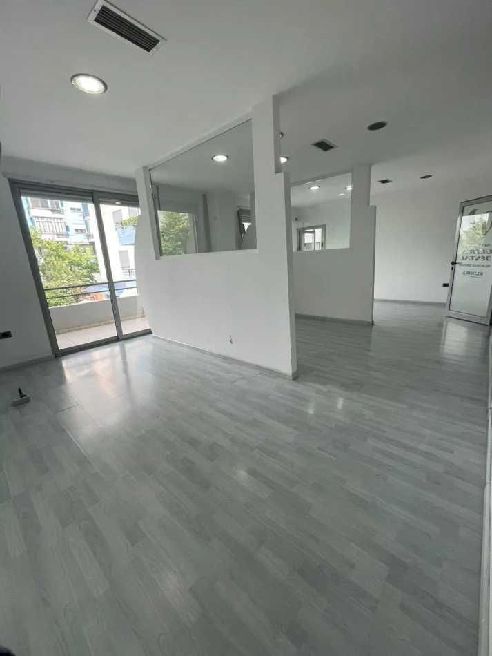 Casa Italia, qira ambient biznesi Kati 1, 152 m² 1000 €