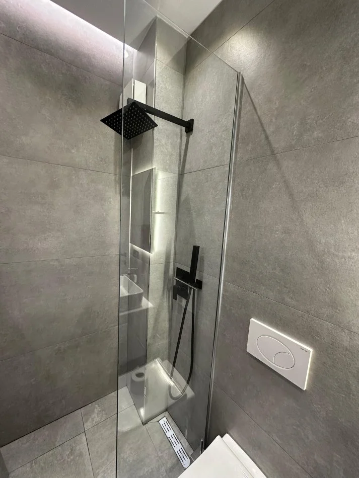 Tirane, jepet me qera apartament 1+1 Kati 5, 60 m² 800 € (Rr.Durrsit)