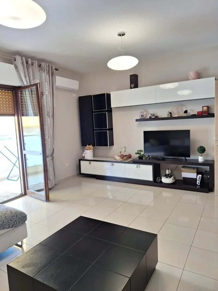 Shqiperi, shitet apartament 1+1 Kati 6, 83 m² 166.000 € 