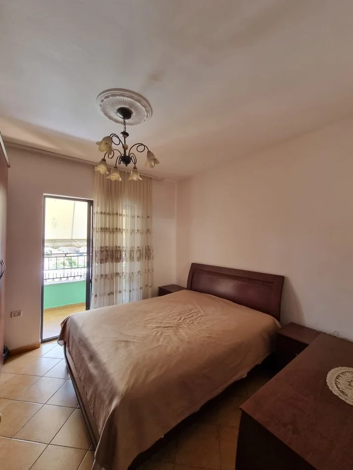 Tirane, jepet me qera apartament 2+1 Kati 5, 86 m² 600 € 