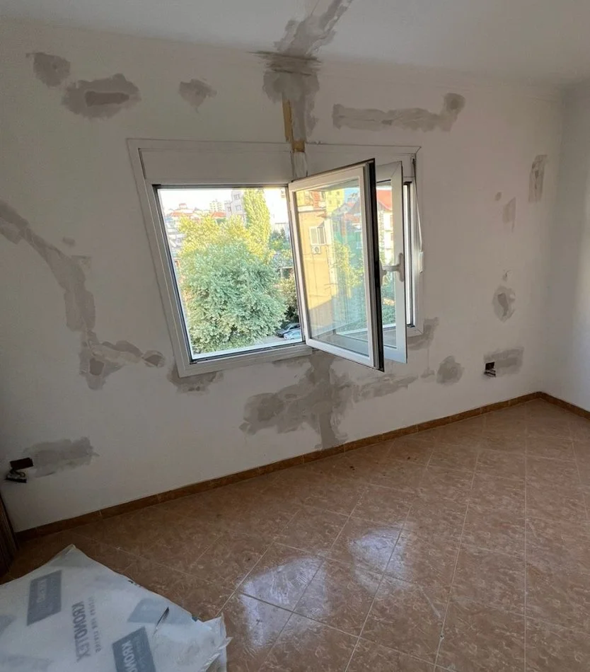 Tirane, shitet apartament 2+1 Kati 6, 