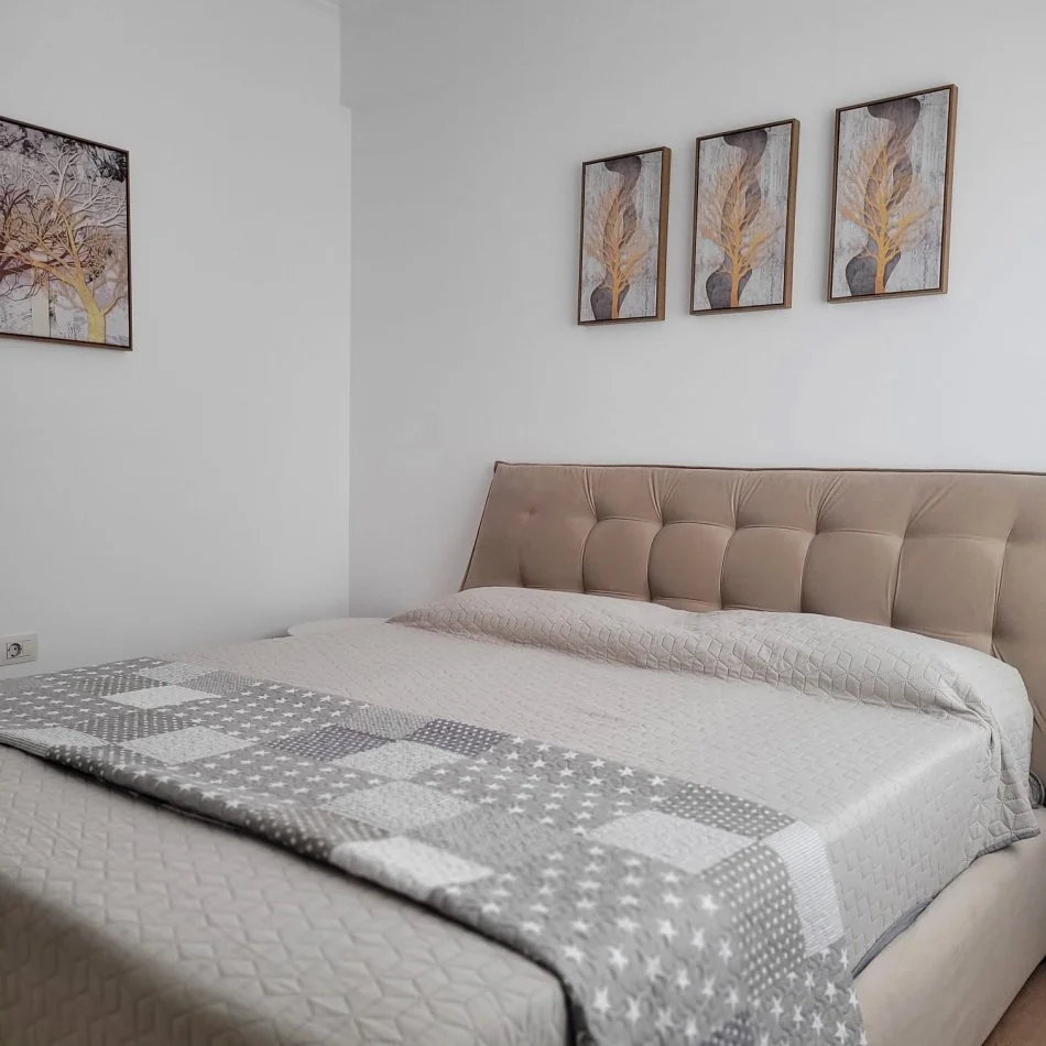 Tirane, Ambasada Gjermane jepet me qera apartament 2+1+Ballkon Kati 8, 112 m² 750 € (Frederik shiroka)
