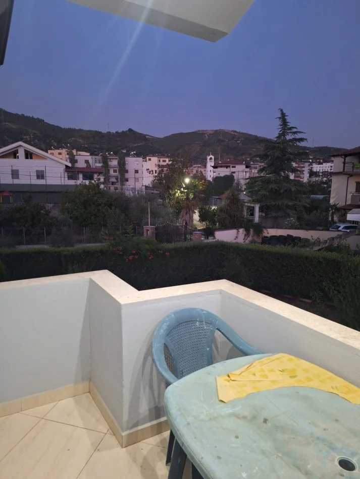 Shqiperi, shitet Vile 2 Katshe , 290 m²