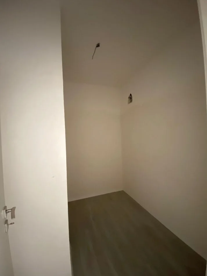 Tirane, shitet 2+1 Kati 7, 108.6 m² (ISH DOGANA) ,Tirane ,135.000 EURO.