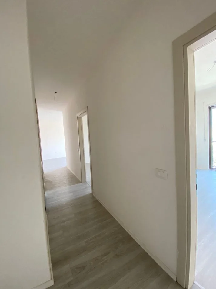 Tirane, shitet apartament 2+1+ Depo Kati 7, 109 m² 135.000 € (ISH DOGANA)