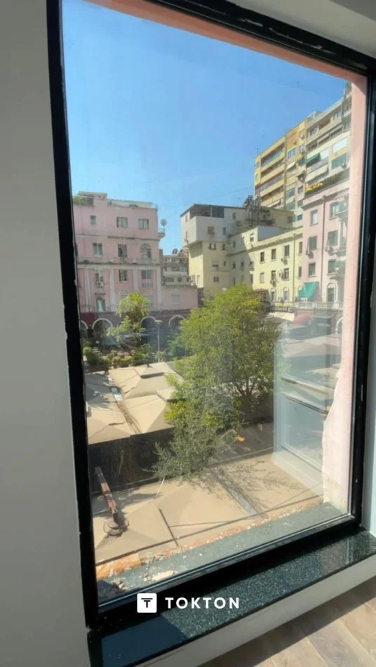 Tirane, jepet me qera ambjent biznesi Kati 1, 76 m² 1.500 € (Shallvaret)