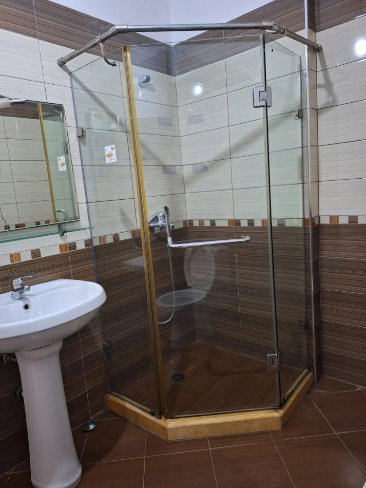 Tirane, jepet me qera apartament 1+1+Ballkon Kati 2, 62 m² 32.000 Lek (Thoma Koxhaj)