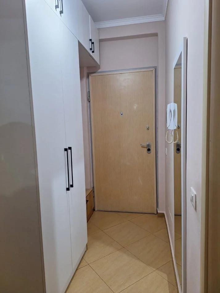 Tirane, jepet me qera apartament 1+1+Ballkon Kati 2, 62 m² 32.000 Lek (Thoma Koxhaj)