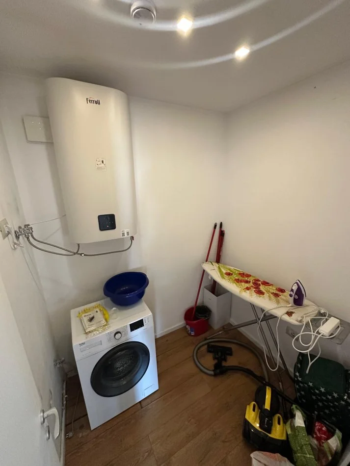 Tirane, jepet me qera apartament 2+1+Aneks+Ballkon Kati 6, 115 m² 800 € (Komuna e Parisit)