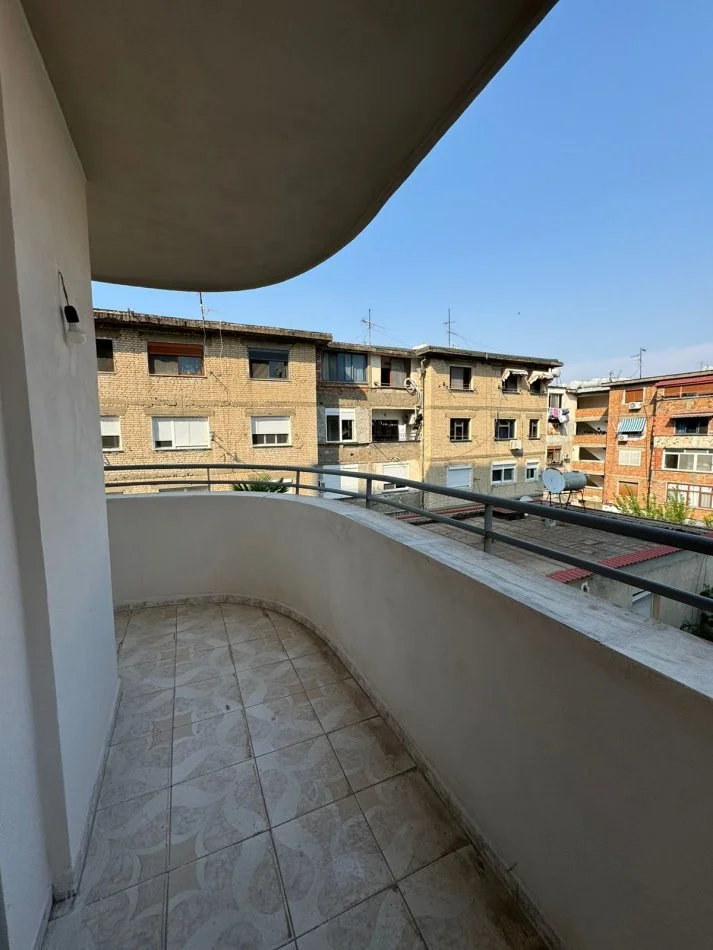 Durres, shitet apartament Kati 3, 130 m² 115.000 € (Ish rajoni, Lagja 5