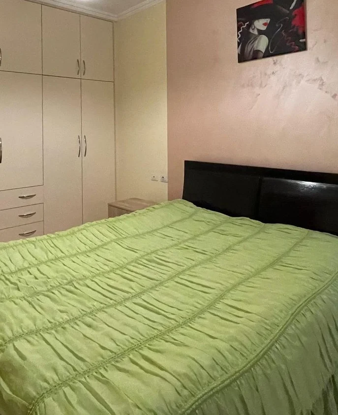 Tirane, shes 1+1 Kati 2, 