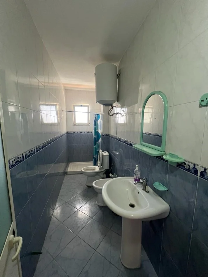 Durres, shitet apartament 3+1 Kati 2, 136 m² 130.000 € (Ujsjellesi,Durres)