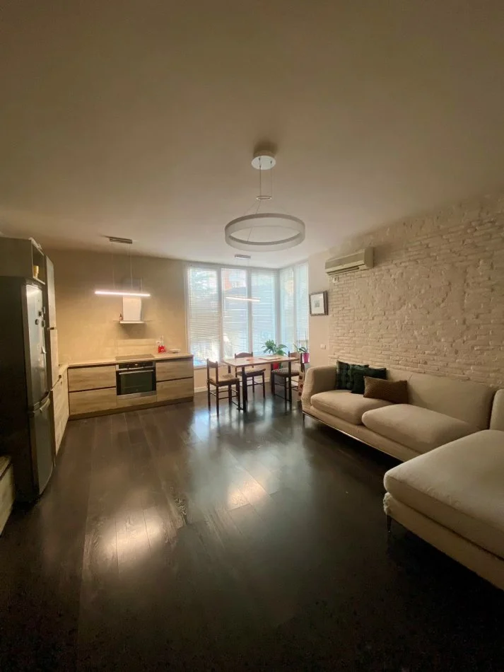 Tirane, shitet apartament 2+1 Kati 1, 70 m² 120.000 € (Dritan hoxha)