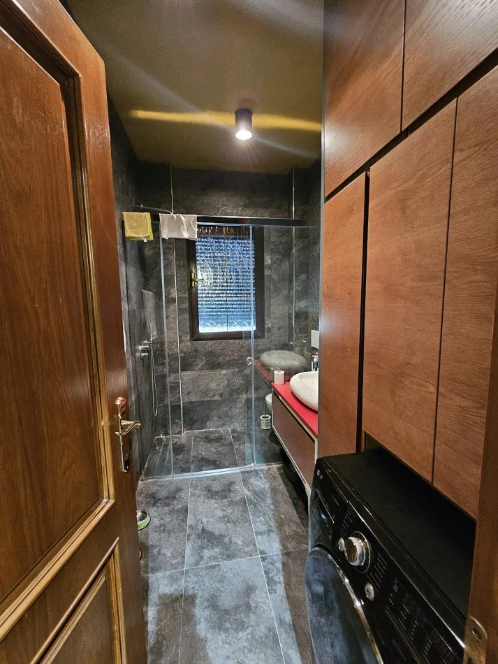 Tirane, shitet apartament 2+1 Kati 1, 70 m² 120.000 € (Dritan hoxha)