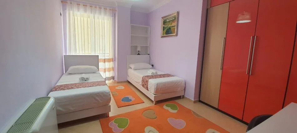 Tirane, jepet me qera apartament 2+1+Aneks+Ballkon Kati 6, 110 m² 800 € (Komuna e Parisit)