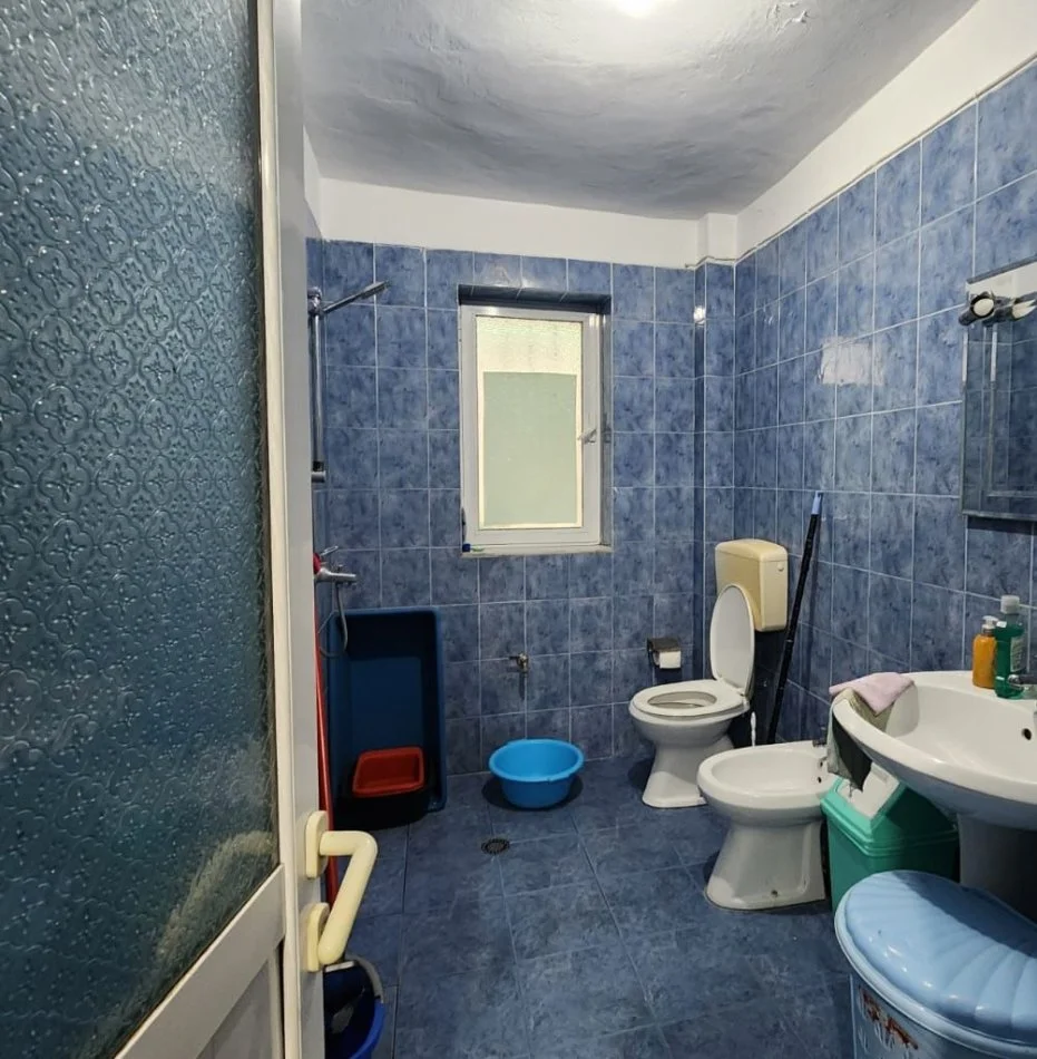 Shqiperi, shes 2+1 Kati 1, 