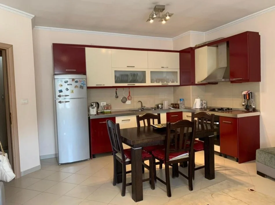 Tirane, shitet apartament 2+1 Kati 6, 98 m² 125.000 € (Astir tek KMY)