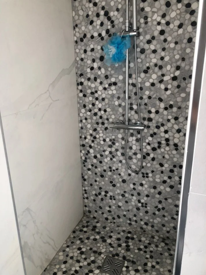 Tirane, jepet me qera apartament 1+1+Ballkon Kati 7, 61 m² 550 € (Fusha e Aviacionit)