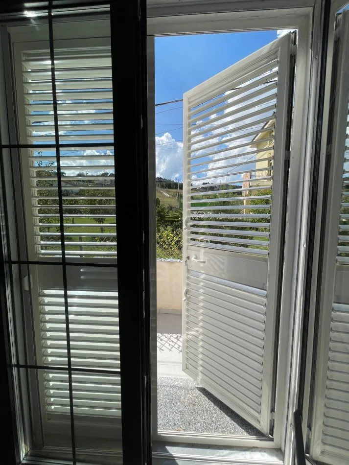 Tirane, jepet me qera Vile 3 Katshe , 360 m² 3.500 € (TEG)