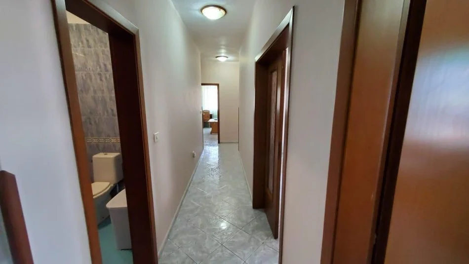 Tirane, jepet me qera 2+1+Aneks+Ballkon Kati 6, 800 € (Muhamet gjollesha)