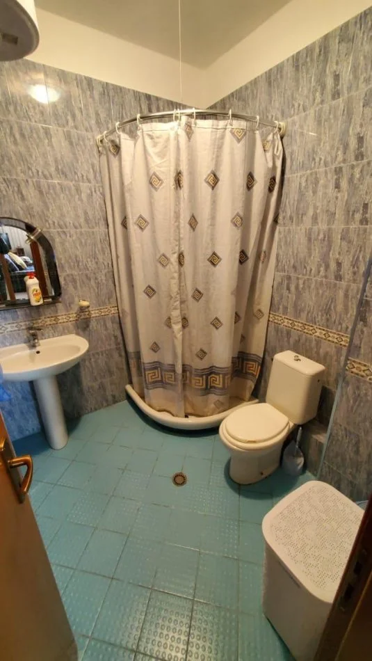 Tirane, jepet me qera 2+1+Aneks+Ballkon Kati 6, 800 € (Muhamet gjollesha)