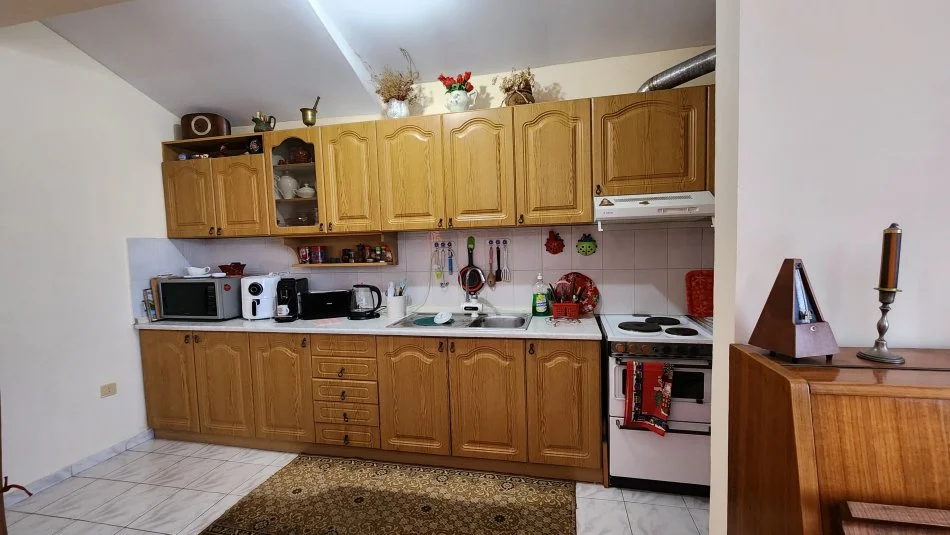 Tirane, shes apartament 3+1+Aneks+Ballkon Kati 8, 136 m² 155.000 € (Hoxha Tahsin / Unaze)