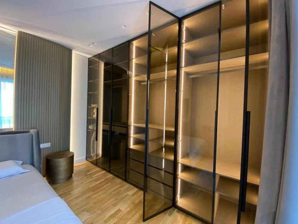 Tirane, shitet apartament 1+1+Ballkon Kati 3, 80 m² 300.000 € (Sauk)