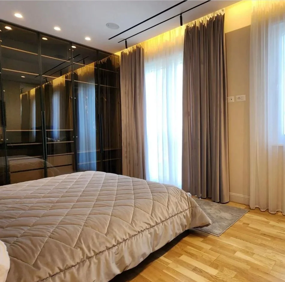 Tirane, shitet apartament 1+1+Ballkon Kati 3, 80 m² 300.000 € (Sauk)