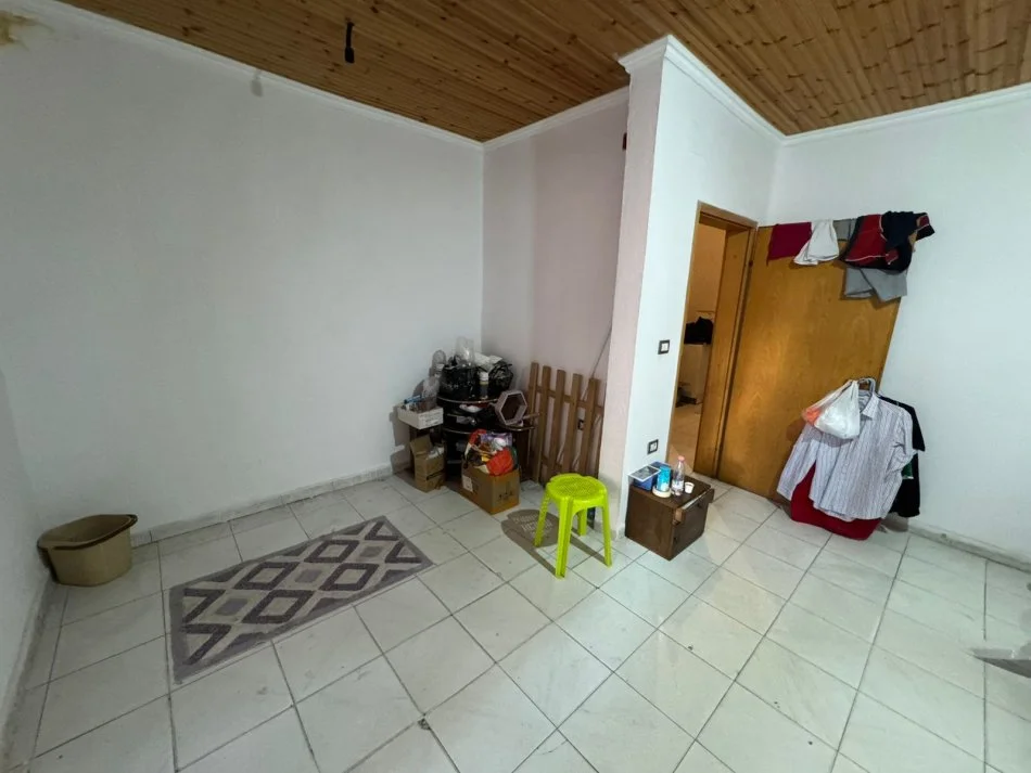 Durres, shitet apartament 1+1+Ballkon Kati 2, 82 m² 69.000 € (TE STADIUMI)