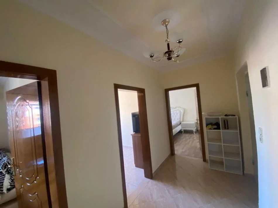 Tirane, jepet me qera apartament 2+1 Kati 5, 140.000 € (Mine Peza)