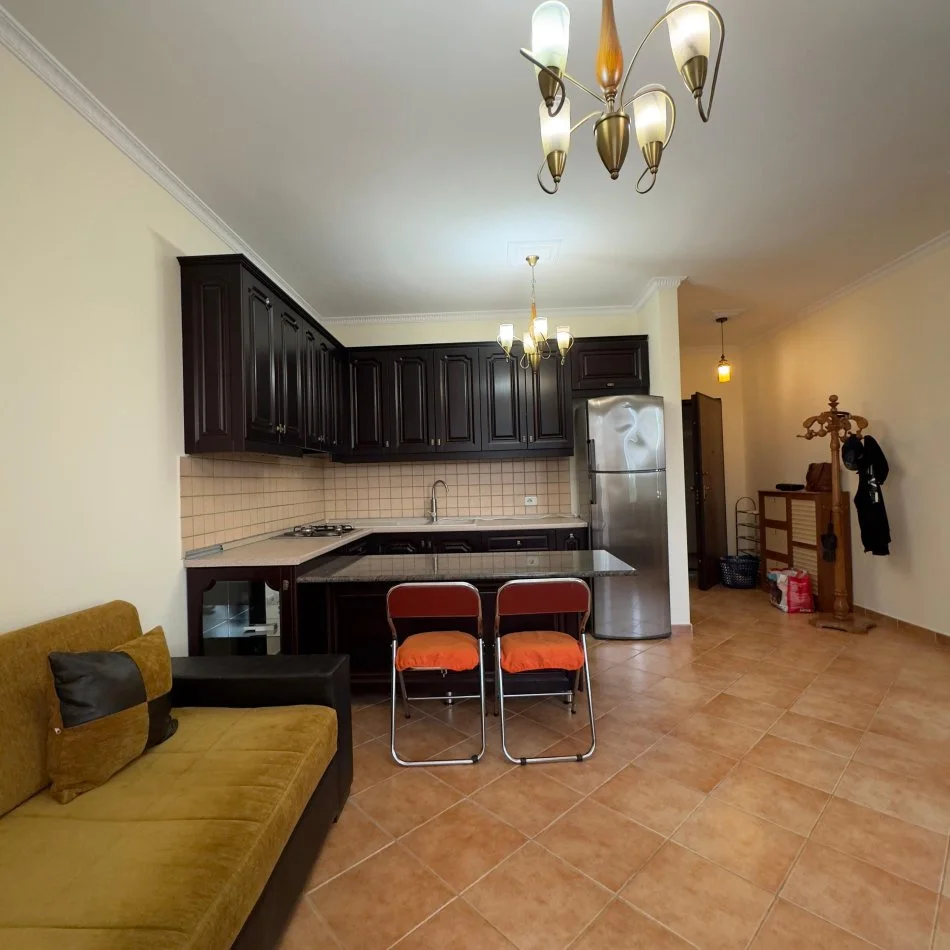 Tirane, Apartament 1+1+Ballkon me qira Kati 6, 60 m² 500 € (Pjeter Budi)
