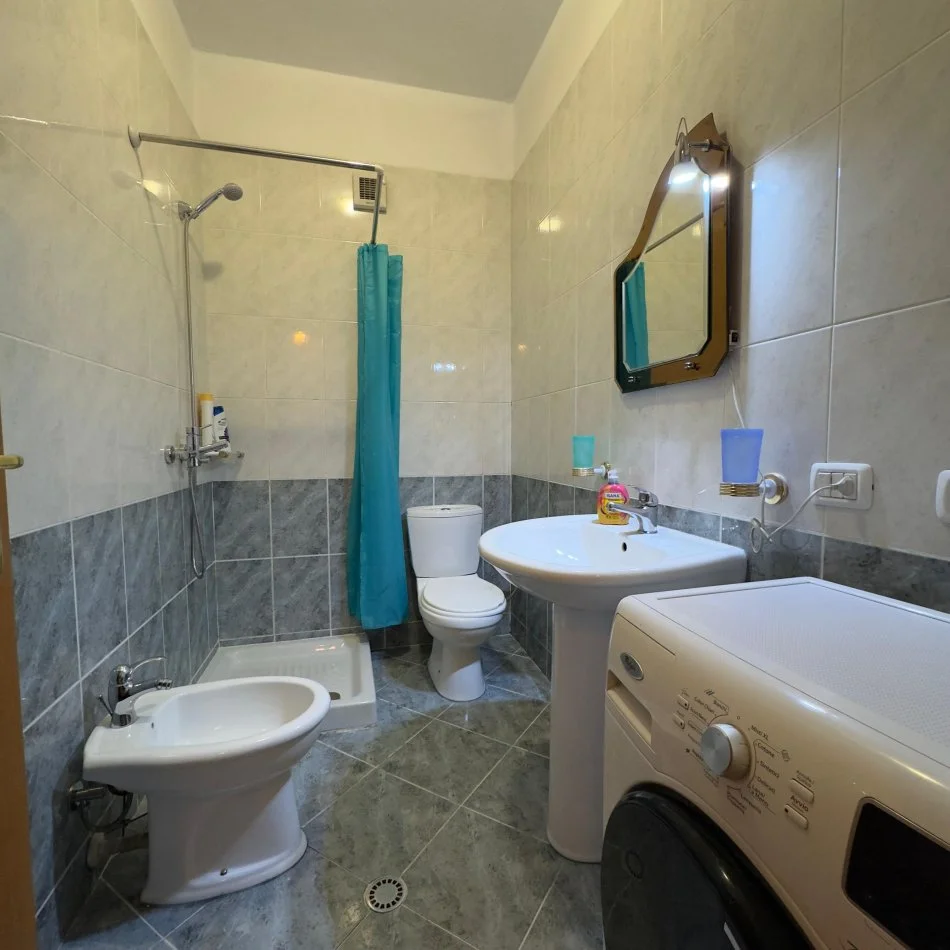 Tirane, Apartament 1+1+Ballkon me qira Kati 6, 60 m² 500 € (Pjeter Budi)