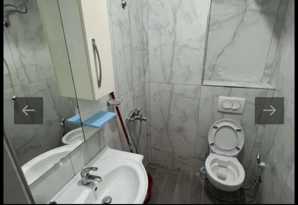 Tirane, jepet me qera garsonier 1+1 Kati 3, 40 m² 550 € (Rruga e Barrikadave)