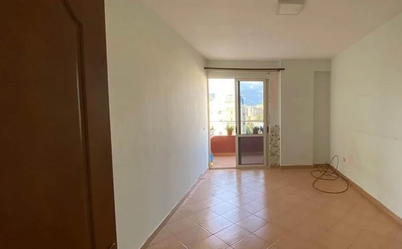 Tirane, shitet apartament 2+1 Kati 9, 1 m² 