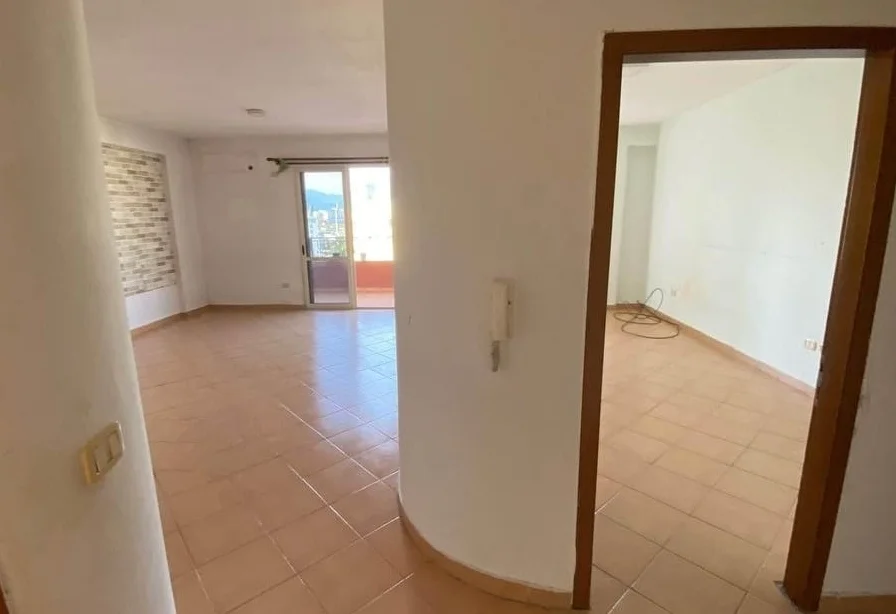 Tirane, shitet apartament 2+1 Kati 9, 1 m² 