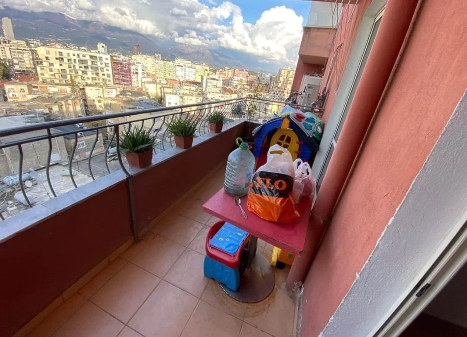 Shqiperi, shitet 2+1 Kati 9, 