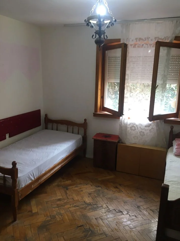 Tirane, jap me qera apartament Kati 3, 98 m² 600 € 