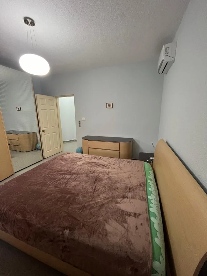 Tirane, jepet me qera apartament 2+1 Kati 4, 90 m² 701 € (Rruga e Kosovareve)