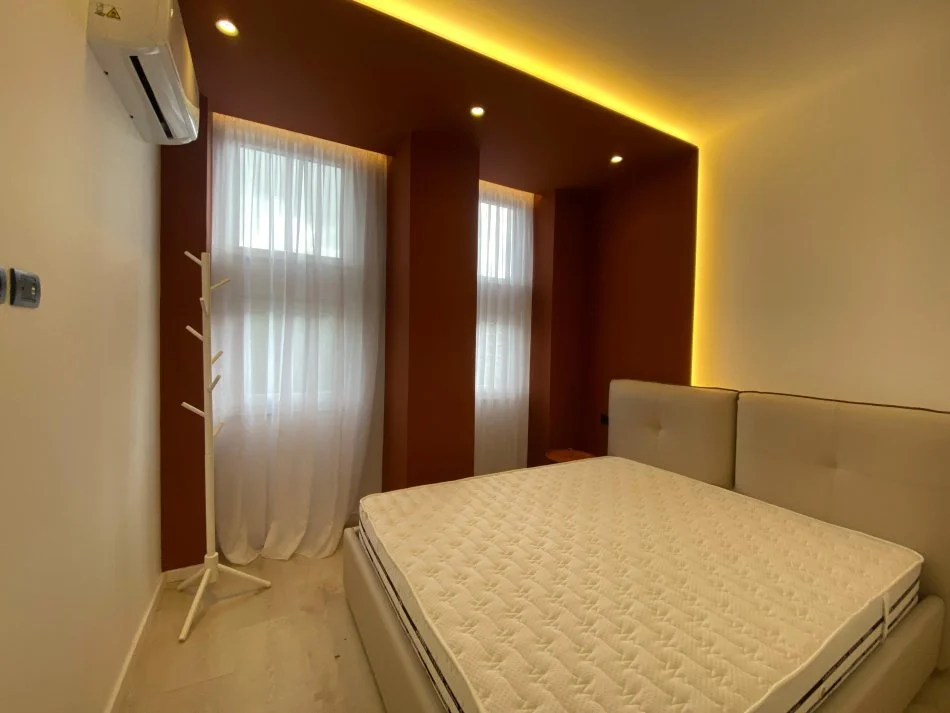 Tirane, shitet apartament 1+1 Kati 5, 48 m² 142.700 € (Komuna e Parisit)