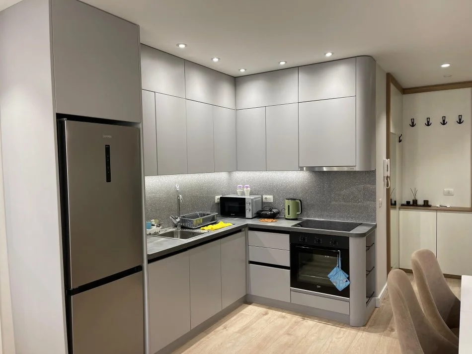 Tirane, shes apartament 2+1+Ballkon Kati 4, 94 m² 140.000 € (Casa Italia, ish Dogana)