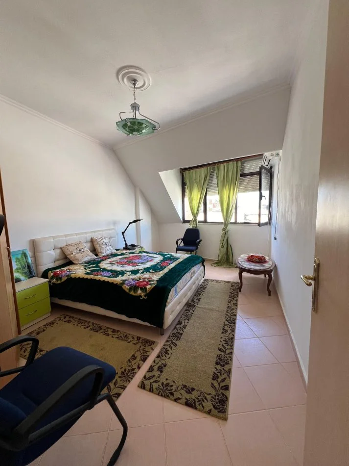 Tirane, shitet apartament 2+1+Aneks+Ballkon Kati 5, 110.000 € 