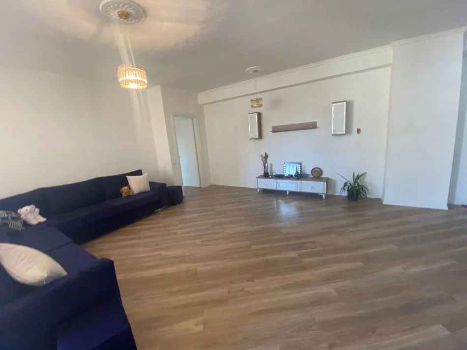 Tirane, shitet apartament 2+1+Aneks+Ballkon Kati 6, 104 m² 125.000 € 