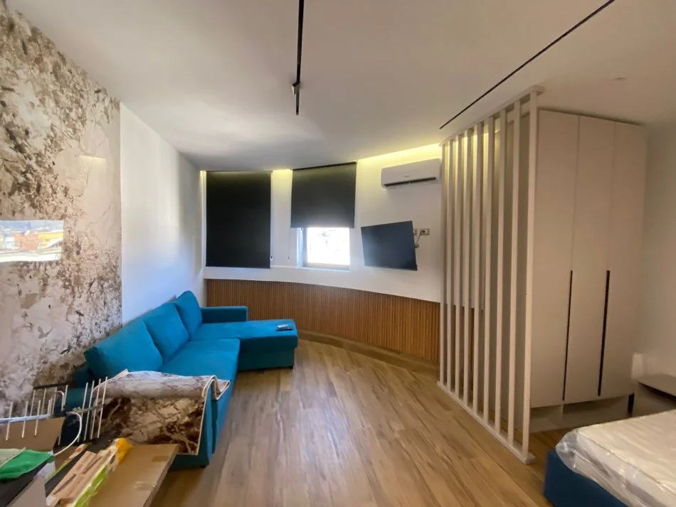 Tirane, jap me qera apartament 1+1 Kati 9, 65 m² 650 € (Rruga e Dibrës)