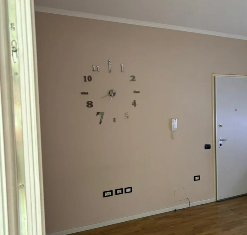 Tirane, shitet 1+1 Kati 2, 