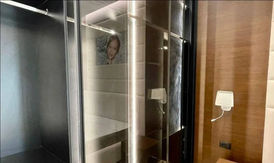 Tirane, jepet me qera apartament 1+1+Ballkon Kati 4, 75 m² 950 € (Square 21)