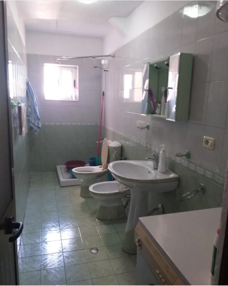 Tirane, shitet apartament 3+1 Kati 5, 80 m² 110.000 € 