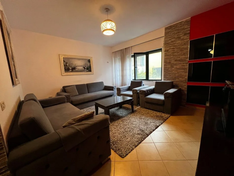 Tirane, shitet apartament 1+1+Aneks+Ballkon Kati 4, 74 m² 120.000 € (Rruga Bill Klinton)