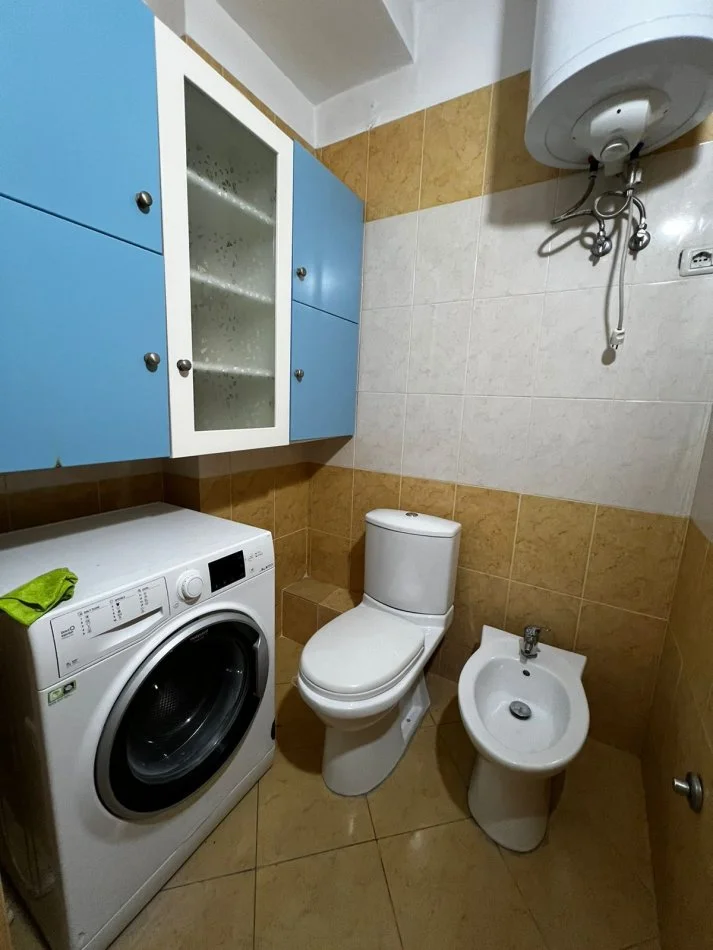 Tirane, shitet apartament 1+1+Aneks+Ballkon Kati 4, 74 m² 120.000 € (Rruga Bill Klinton)