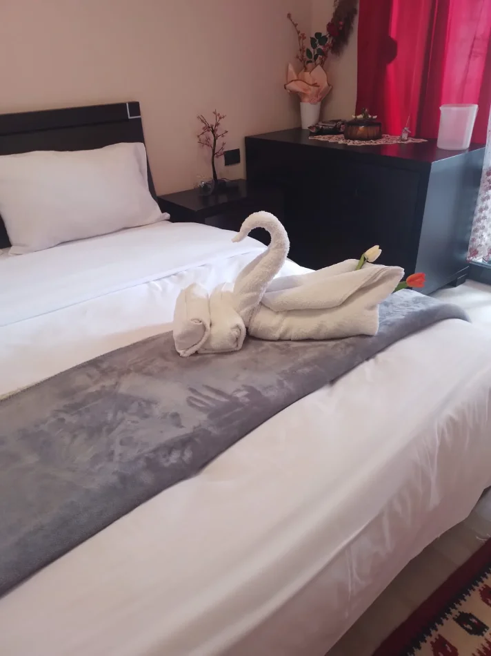 Tirane, jepet me qera apartament 1+1 Kati 3, 70 m² 600 € (Ibrahim kodra)
