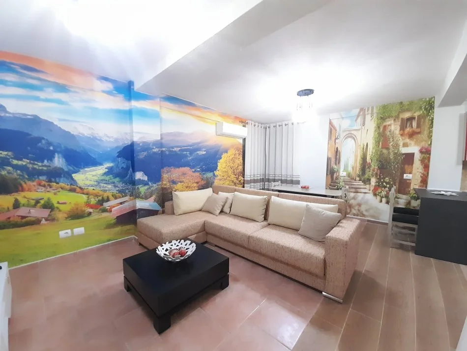 Tirane, jepet me qera apartament 2+1+Ballkon Kati 8, 114 m² 600 € (Bulevardi zogu 1)